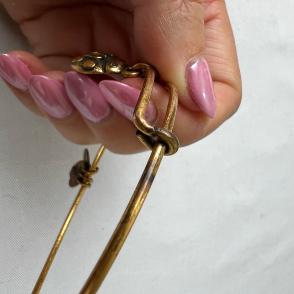 Alex and Ani Ladybug Charm Bracelet Rafaelian Gold Finish - Expands 2"- … - Picture 9 of 11